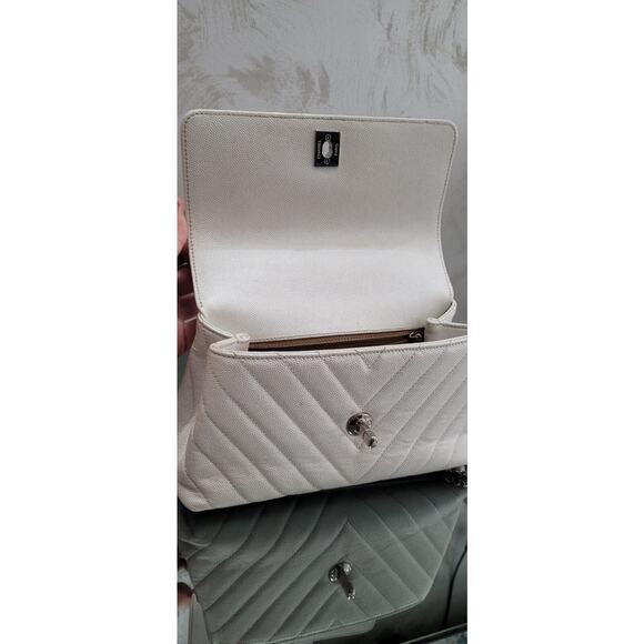 Chanel Small 24cm Coco Handle in Chevron Quilted Pearly White Caviar Bag - Picture 7 of 11